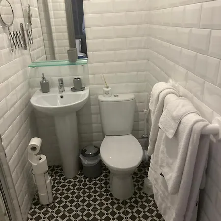 Apartment 2 Minutes From Drumcondra Station *