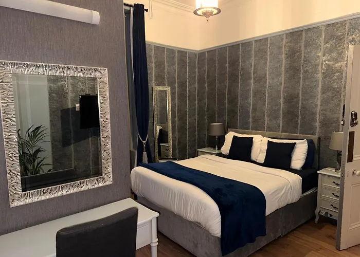 2 Minutes From Drumcondra Station *
