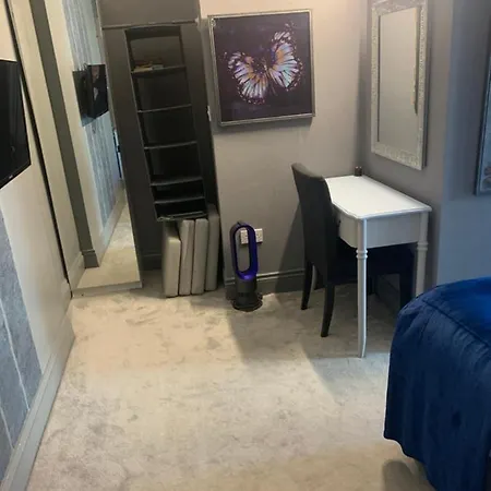 2 Minutes From Drumcondra Station Dublino