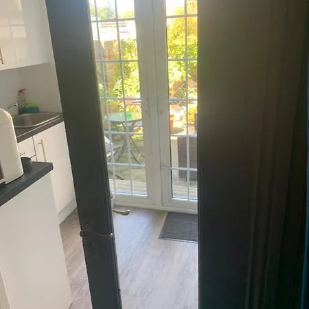 2 Minutes From Drumcondra Station Dublino