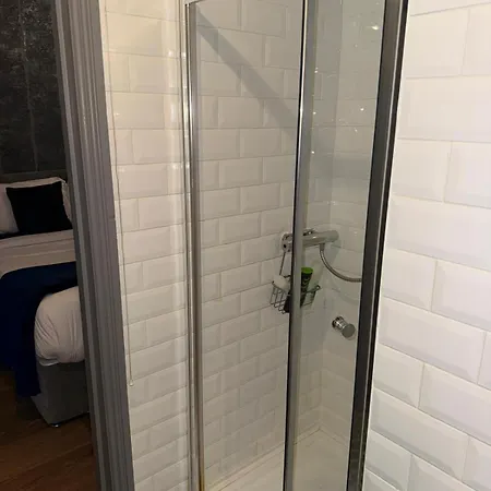 2 Minutes From Drumcondra Station Dublin