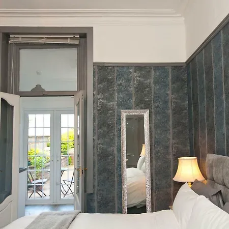 2 Minutes From Drumcondra Station Appartamento